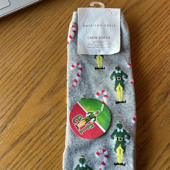 American Eagle Elf the Movie Crew Socks One Size NWT - Picture 2 of 3